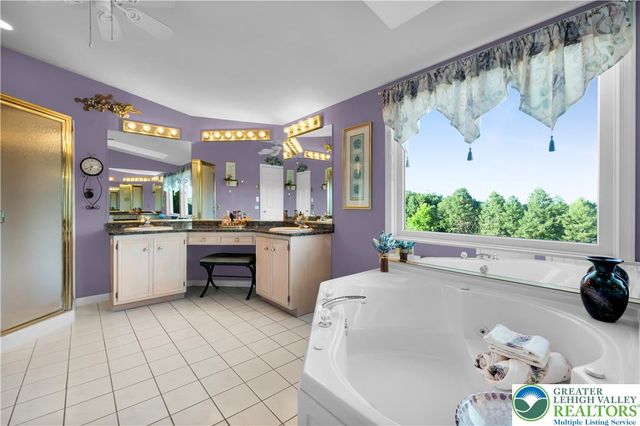3755 Lindy Drive, North Whitehall Twp, PA 18069
