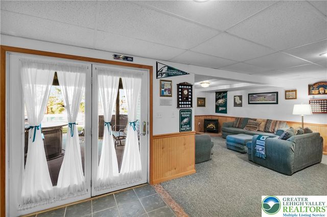 3755 Lindy Drive, North Whitehall Twp, PA 18069
