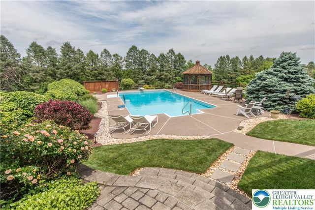 3755 Lindy Drive, North Whitehall Twp, PA 18069