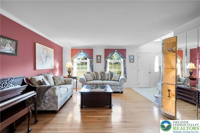 3755 Lindy Drive, North Whitehall Twp, PA 18069