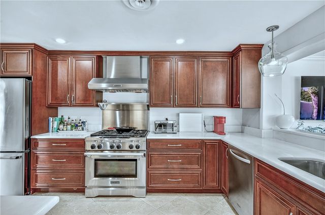 555 Honeysuckle Lane, Vero Beach, FL 32963