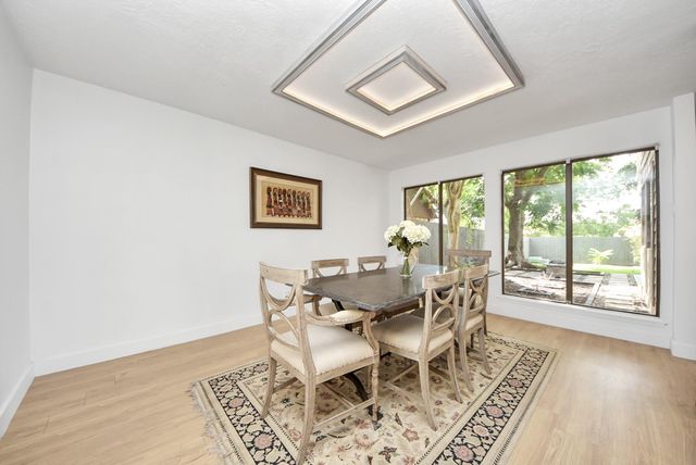 407 Hedgecroft Drive, El Lago, TX 77586