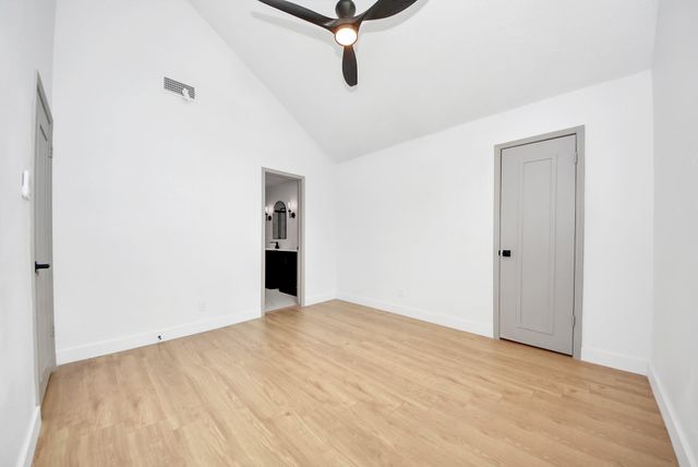 407 Hedgecroft Drive, El Lago, TX 77586