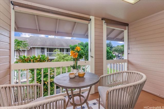 94-515 Lumiaina Street L202, Waipahu, HI 96797