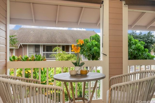 94-515 Lumiaina Street L202, Waipahu, HI 96797