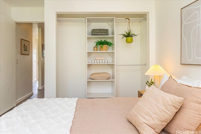 94-515 Lumiaina Street L202, Waipahu, HI 96797