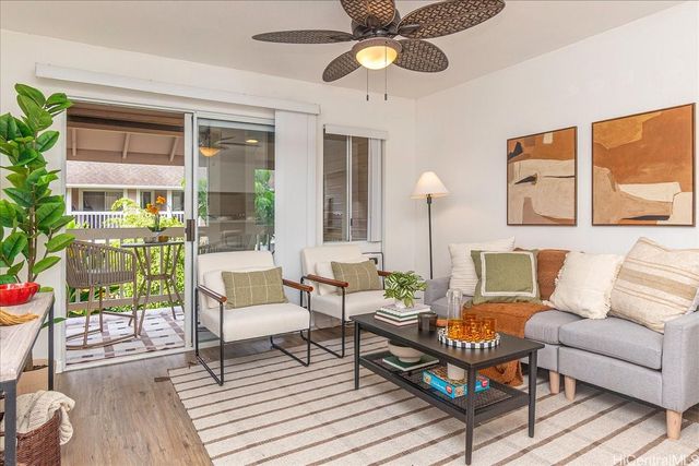 94-515 Lumiaina Street L202, Waipahu, HI 96797