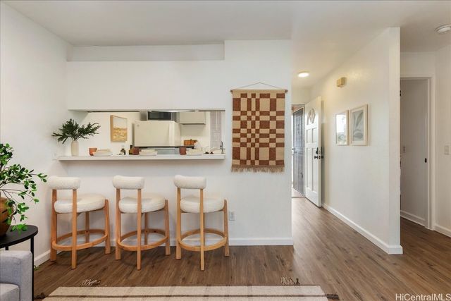 94-515 Lumiaina Street L202, Waipahu, HI 96797