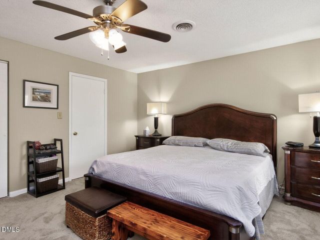 1042 Nottingham Court, Cary, NC 27511