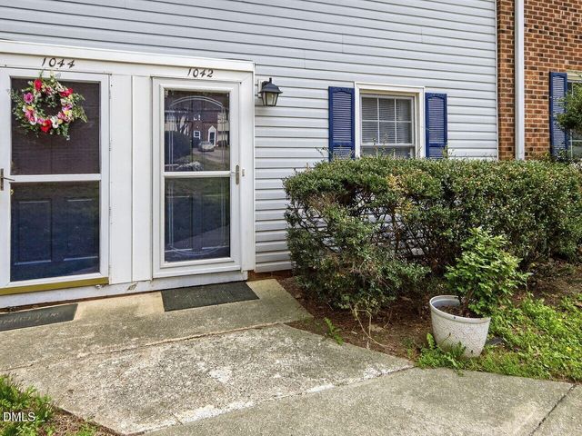 1042 Nottingham Court, Cary, NC 27511