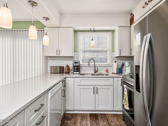 1042 Nottingham Court, Cary, NC 27511