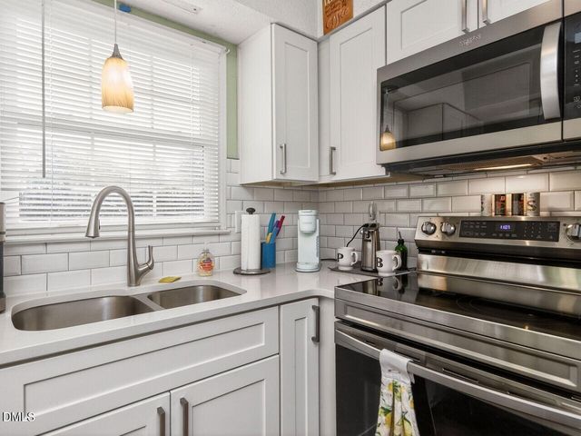 1042 Nottingham Court, Cary, NC 27511