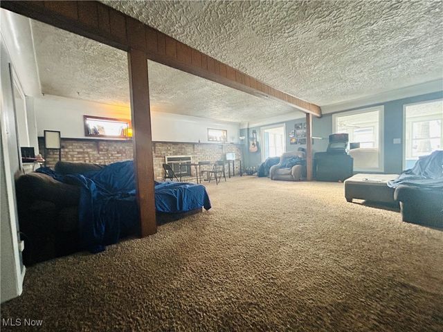 727 Circle Hill Road SE, North Canton, OH 44720