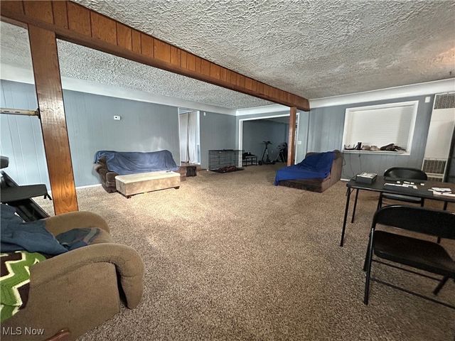 727 Circle Hill Road SE, North Canton, OH 44720