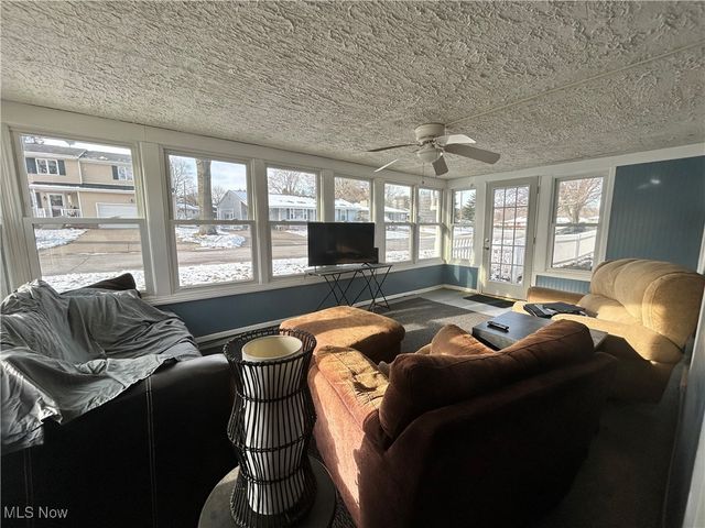 727 Circle Hill Road SE, North Canton, OH 44720