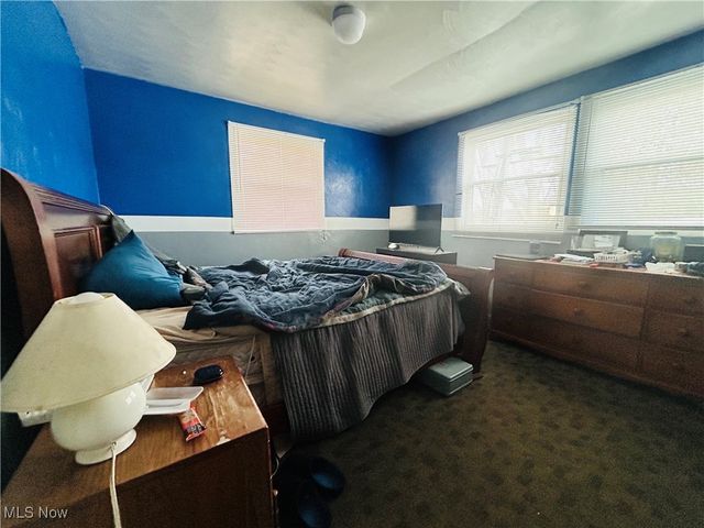 727 Circle Hill Road SE, North Canton, OH 44720