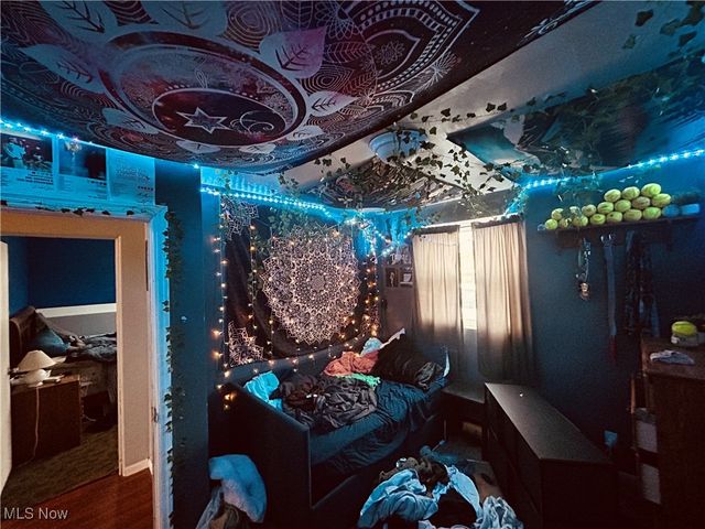 727 Circle Hill Road SE, North Canton, OH 44720