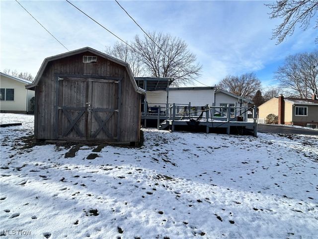 727 Circle Hill Road SE, North Canton, OH 44720