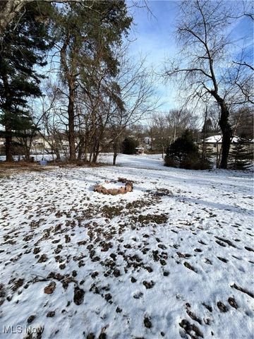 727 Circle Hill Road SE, North Canton, OH 44720