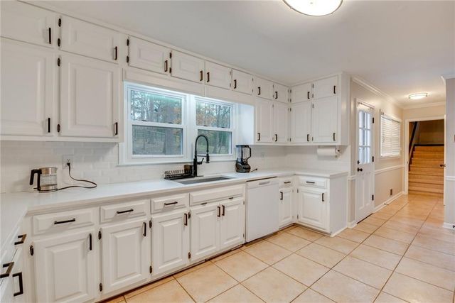 2093 Breconridge Drive SW, Marietta, GA 30064