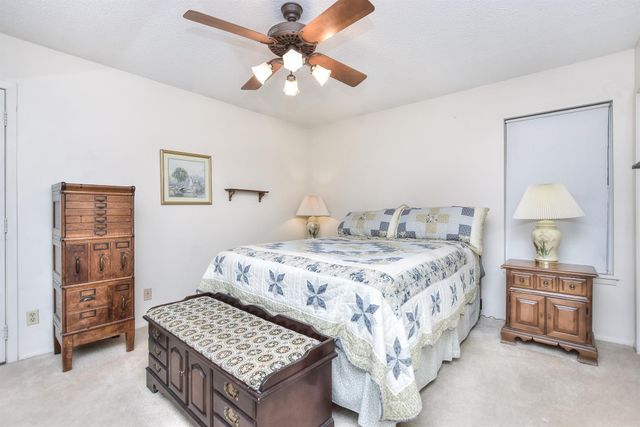2200 Kenbridge DR, Austin, TX 78757
