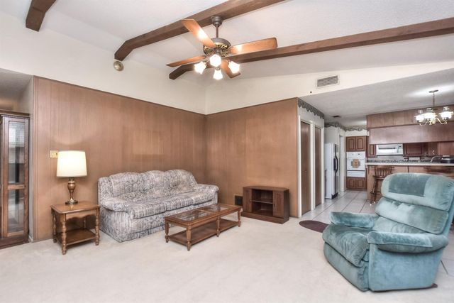 2200 Kenbridge DR, Austin, TX 78757