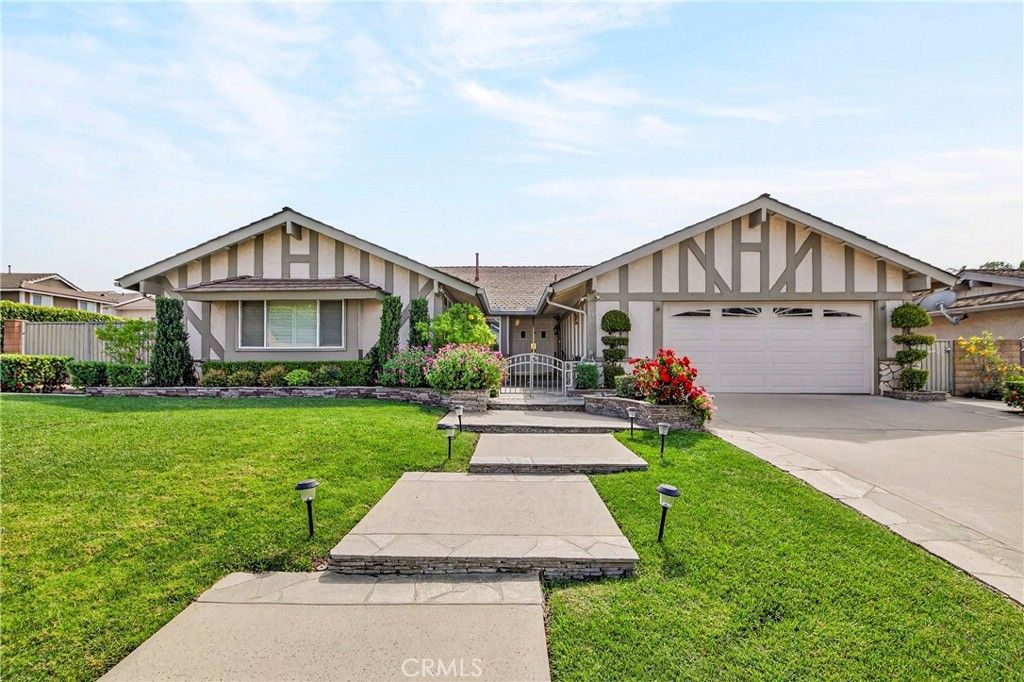 Image 1 of property listing at 198 Sunflower, Brea, CA 92821
