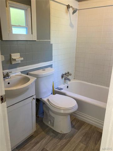 915 Lindsay, Florissant, MO 63031