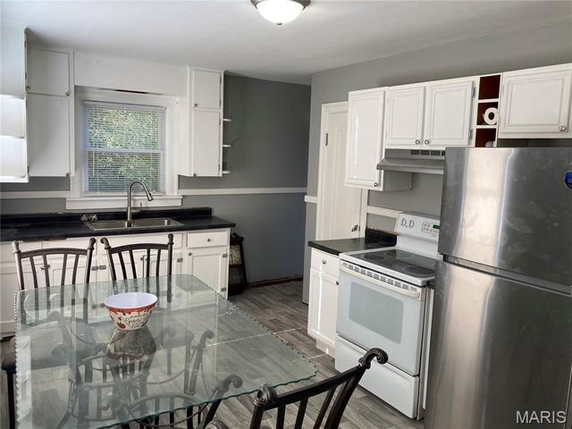 915 Lindsay, Florissant, MO 63031