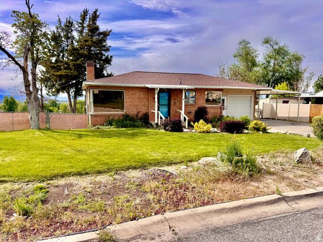 3987 S 2275 W, Roy, UT 84067