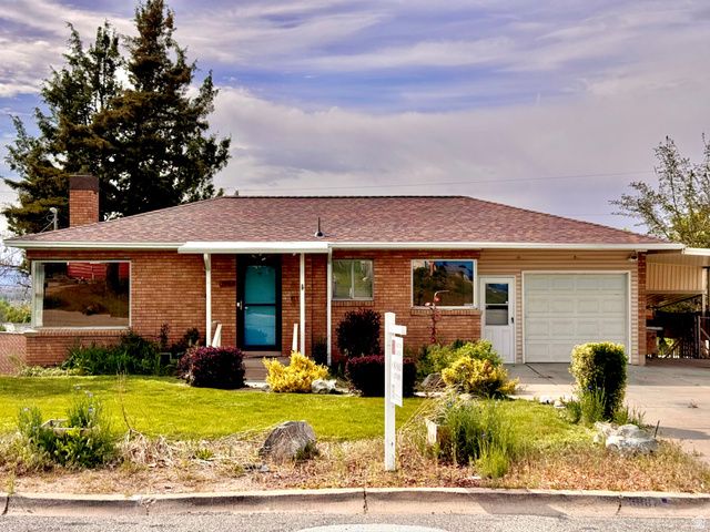 3987 S 2275 W, Roy, UT 84067