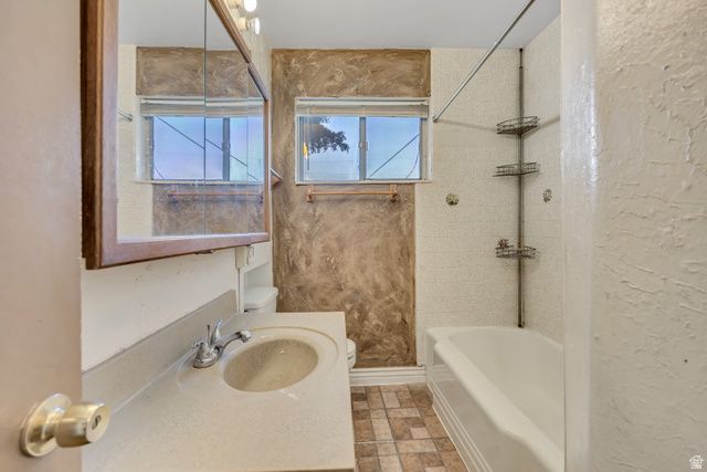 3987 S 2275 W, Roy, UT 84067