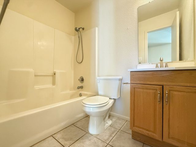 2210 MIGUEL CHAVEZ RD 815, Santa Fe, NM 87505