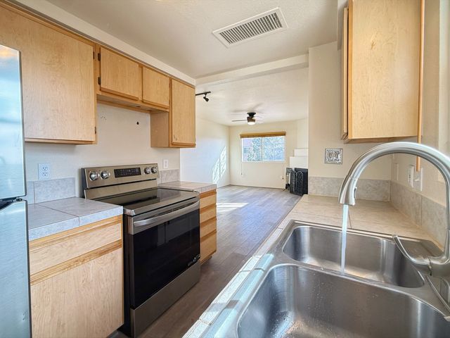 2210 MIGUEL CHAVEZ RD 815, Santa Fe, NM 87505