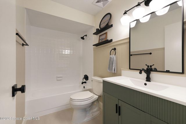 255 Country Club Drive, Melbourne, FL 32940