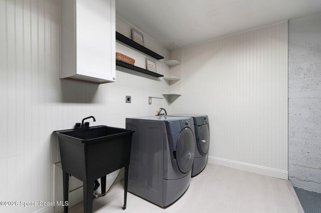 255 Country Club Drive, Melbourne, FL 32940