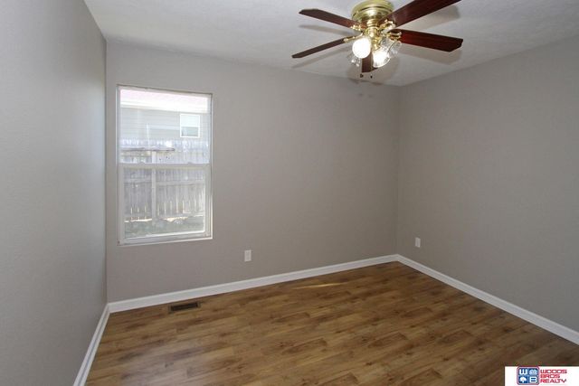 1833 NW 47th Street, Lincoln, NE 68528