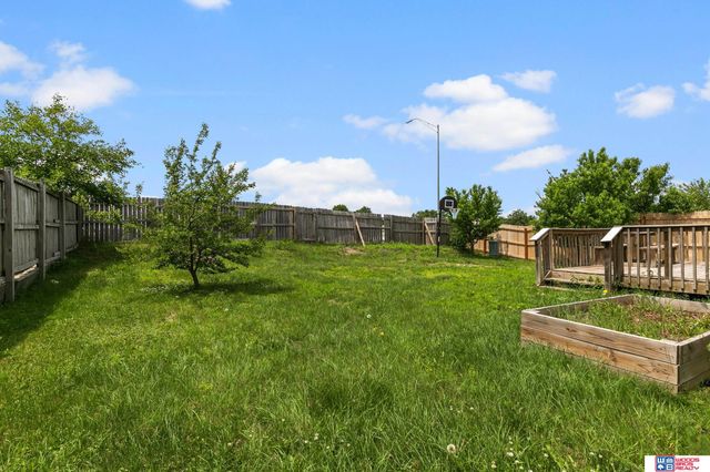 1833 NW 47th Street, Lincoln, NE 68528