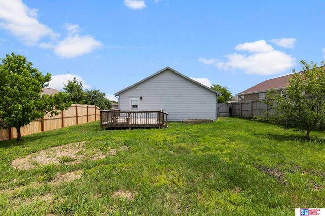 1833 NW 47th Street, Lincoln, NE 68528