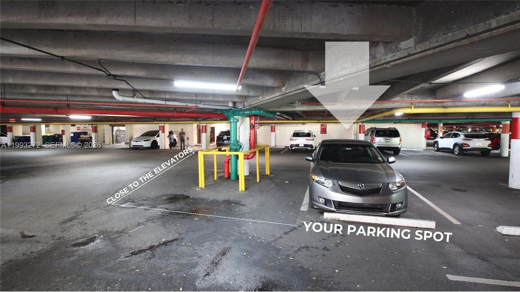 Image 31 of property listing at 20301 W Country Club Dr 526, Aventura, FL 33180