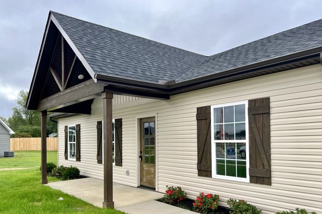 1107 Brook Court, Franklin, KY 42134