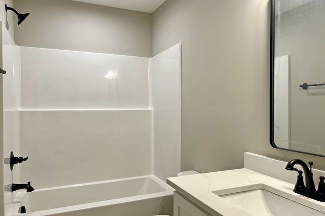 1107 Brook Court, Franklin, KY 42134