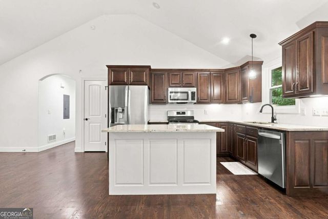137 Geneva Road, Canton, GA 30114