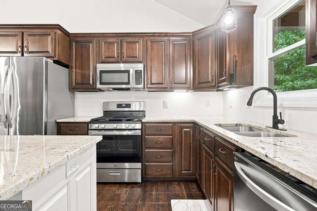 137 Geneva Road, Canton, GA 30114