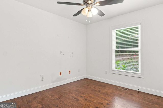 137 Geneva Road, Canton, GA 30114