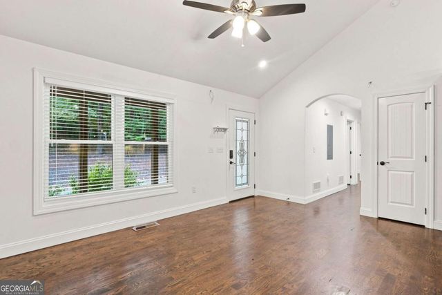 137 Geneva Road, Canton, GA 30114