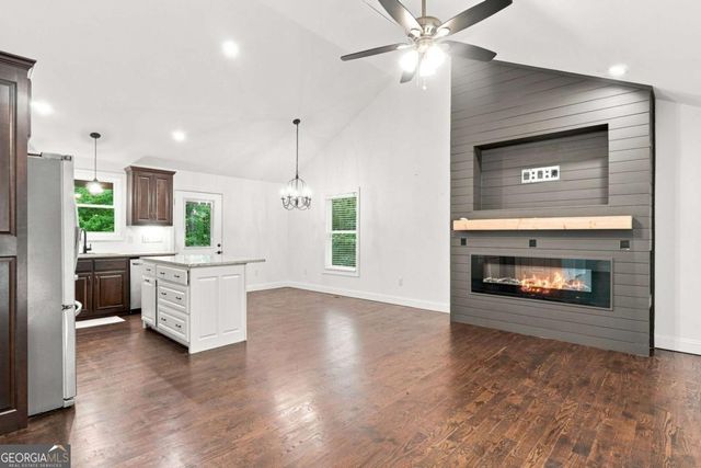 137 Geneva Road, Canton, GA 30114