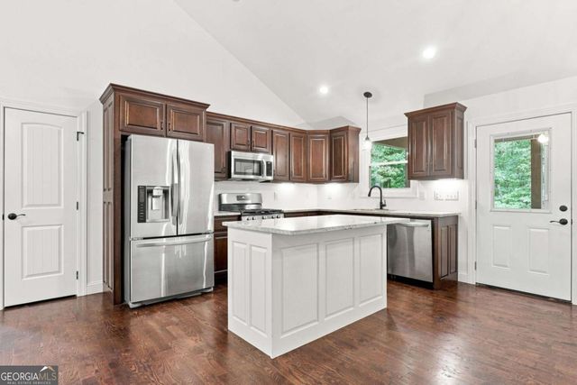 137 Geneva Road, Canton, GA 30114