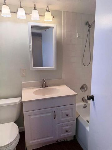 1440 Green Valley CIR 604, Naples, FL 34104