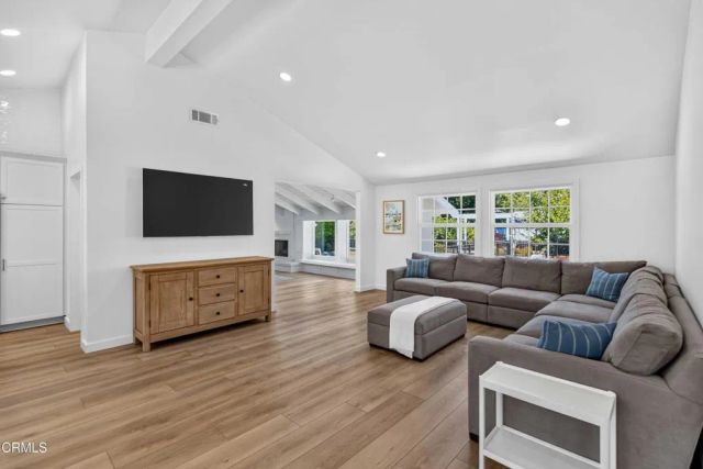 535 Rosario Drive, Thousand Oaks, CA 91362
